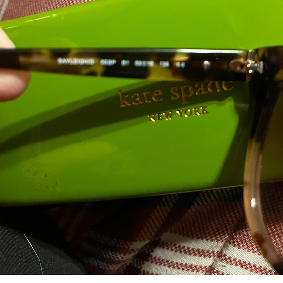 Brand new Kate Spade Tortoise Sunglasses. Never worn. Comes with original case. - Picture 4 of 4